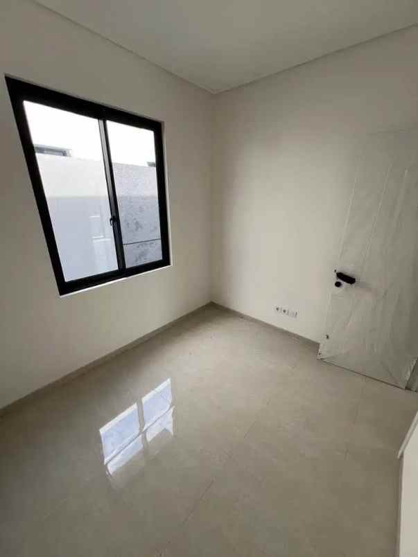disewakan rumah discovery bintaro