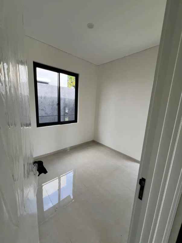 disewakan rumah discovery bintaro