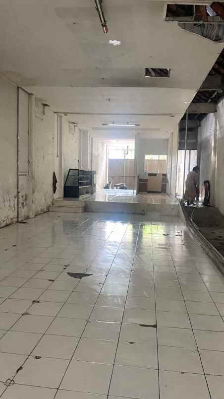 disewakan rumah jalan raya wiyung wiyung