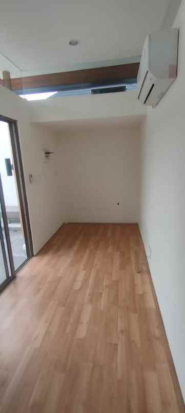 disewakan rumah karang tengah