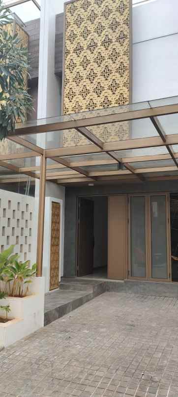 disewakan rumah karang tengah