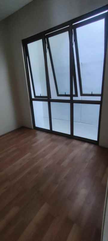 disewakan rumah karang tengah