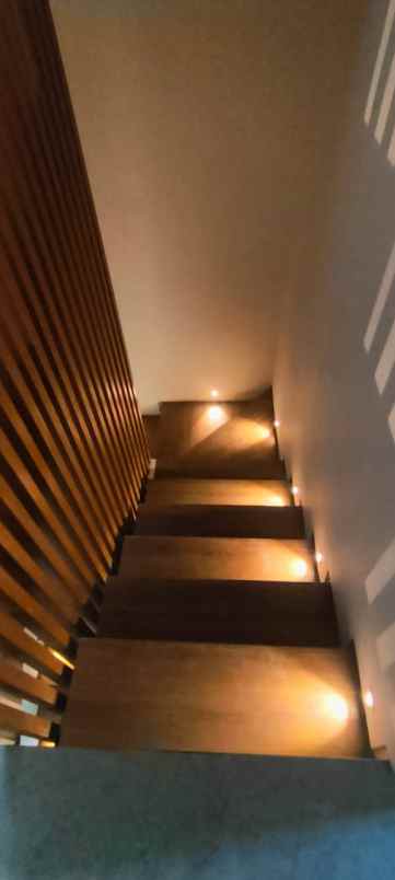 disewakan rumah karang tengah