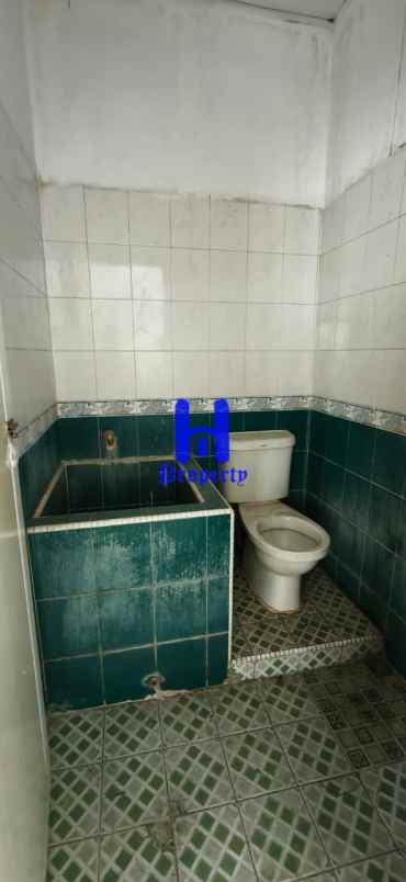 disewakan rumah komplek cemara hijau jalan