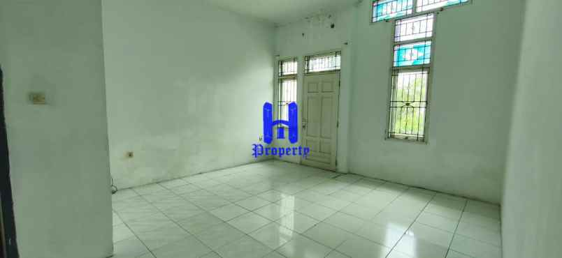 disewakan rumah komplek cemara hijau jalan
