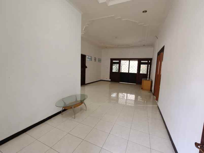 disewakan rumah manyar kertoadi