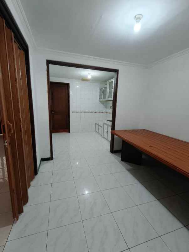disewakan rumah manyar kertoadi