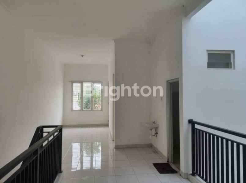 disewakan rumah ngagel jaya