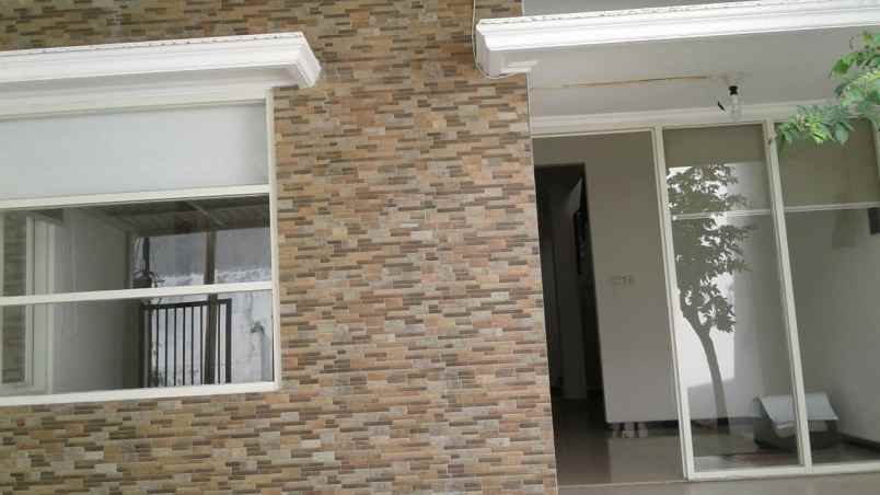 disewakan rumah ngagel wasana