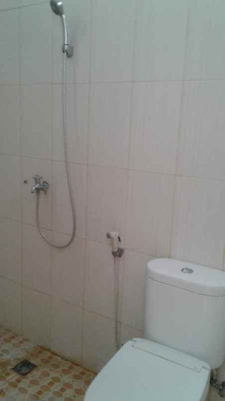 disewakan rumah ngagel wasana