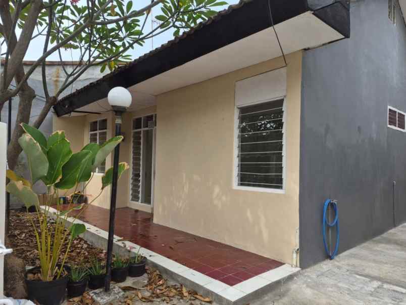 disewakan rumah pondok pekayon indah