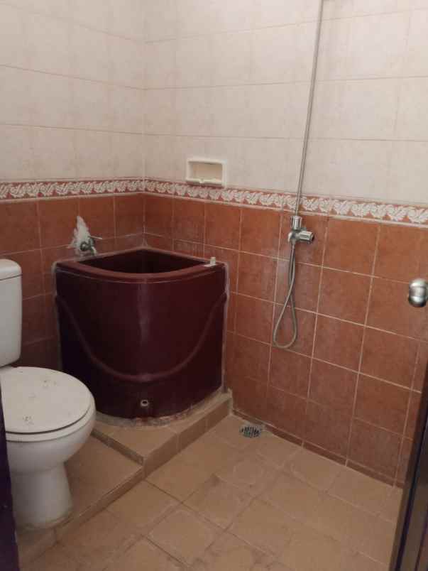 disewakan rumah rawamangun