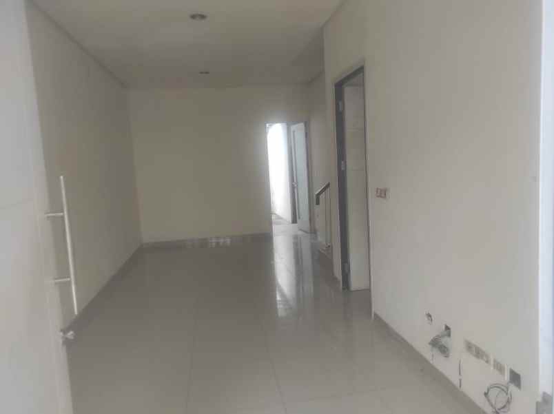 disewakan rumah rumah cluster amerika