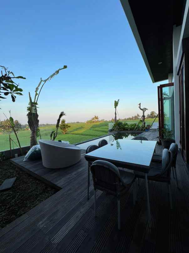 Disewakan Villa Luxury View Sawah Lokasi Nyanyi