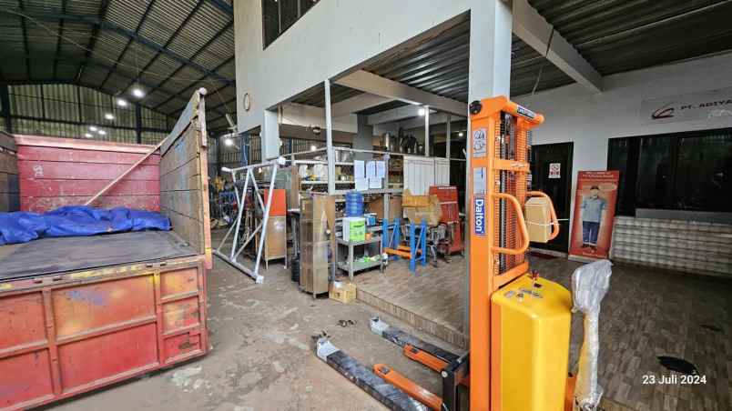 gudang workshop dijual di setu bekasi