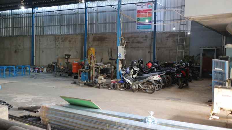 gudang workshop dijual di setu bekasi