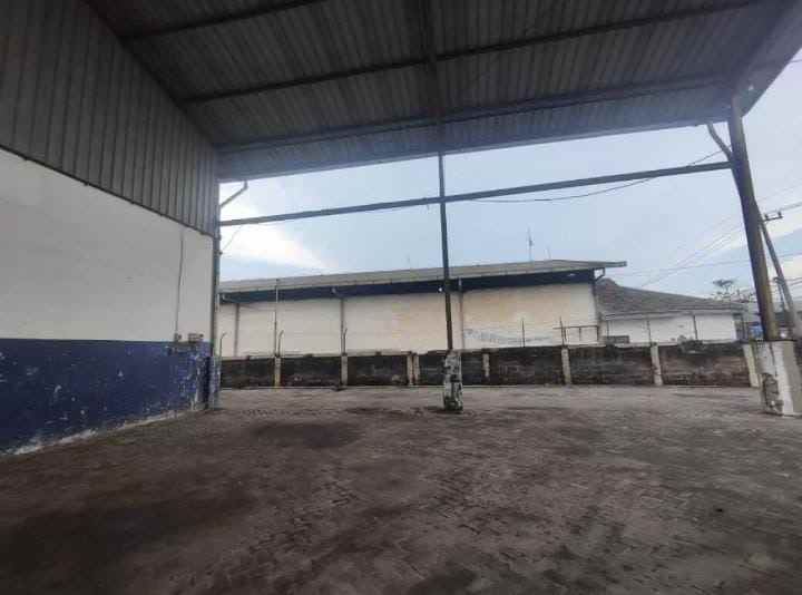 jual gudang siap pakai di jln kalianak surabaya barat