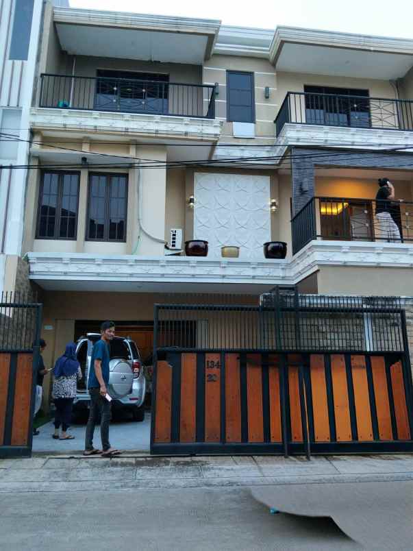 jual murah bu rumah kav dki meruya selatan