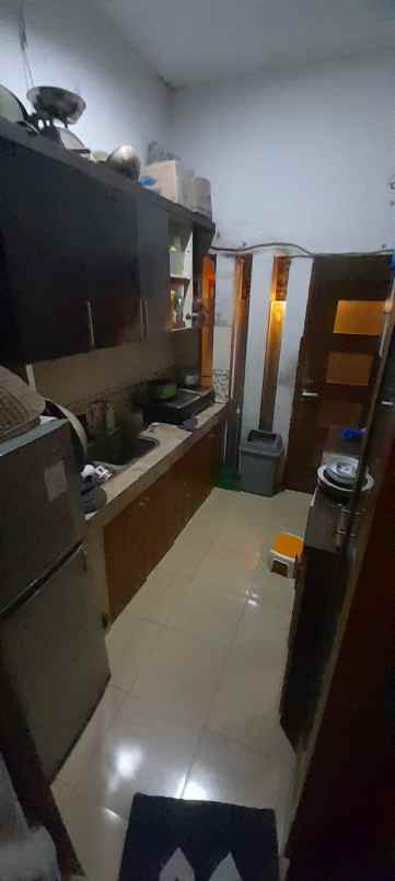 jual murah rumah 2 1 2 lantai di grand wisata
