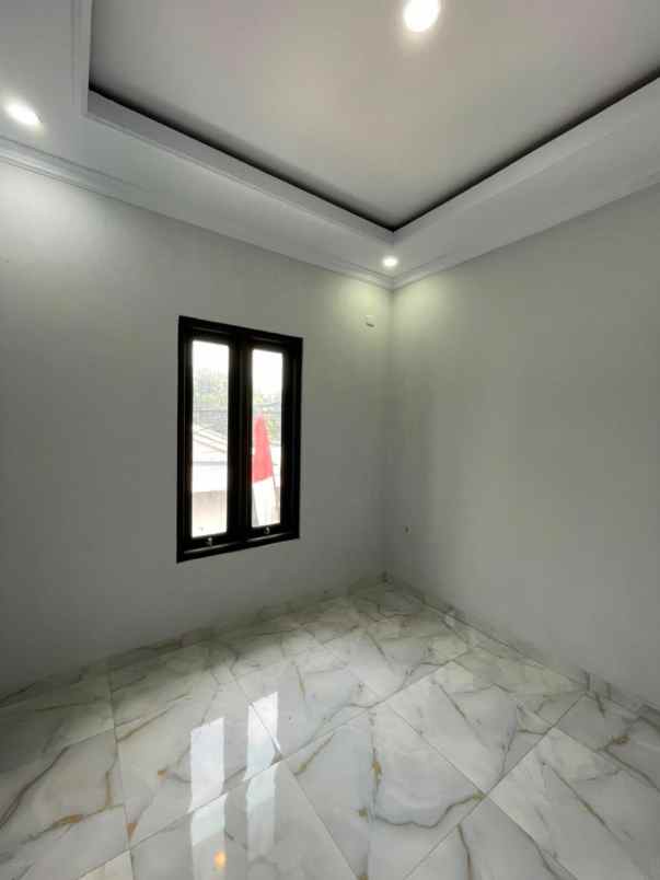 jual rumah 4 kt dekat akses jaklinko jagakarsa