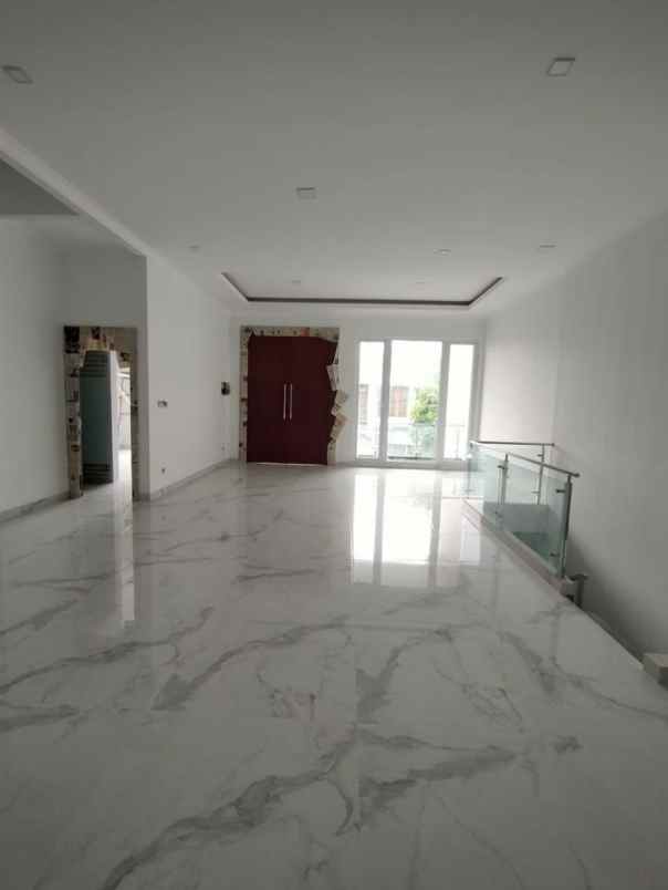jual rumah puri indah jakarta