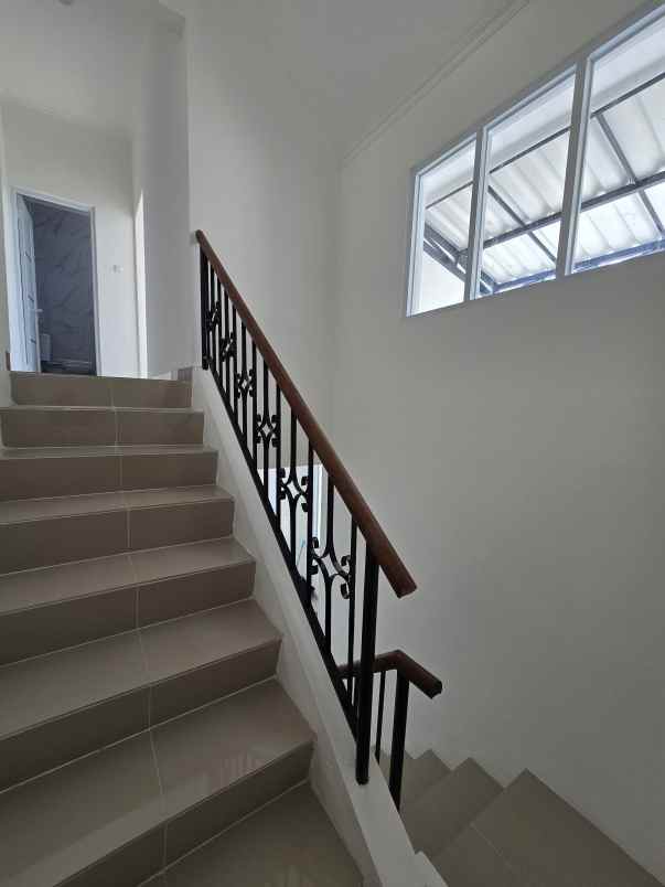 jual rumah siap huni legenda wisata cibubur