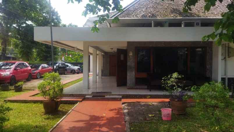 kantor di jl hang lekir kebayoran baru jakarta selatan