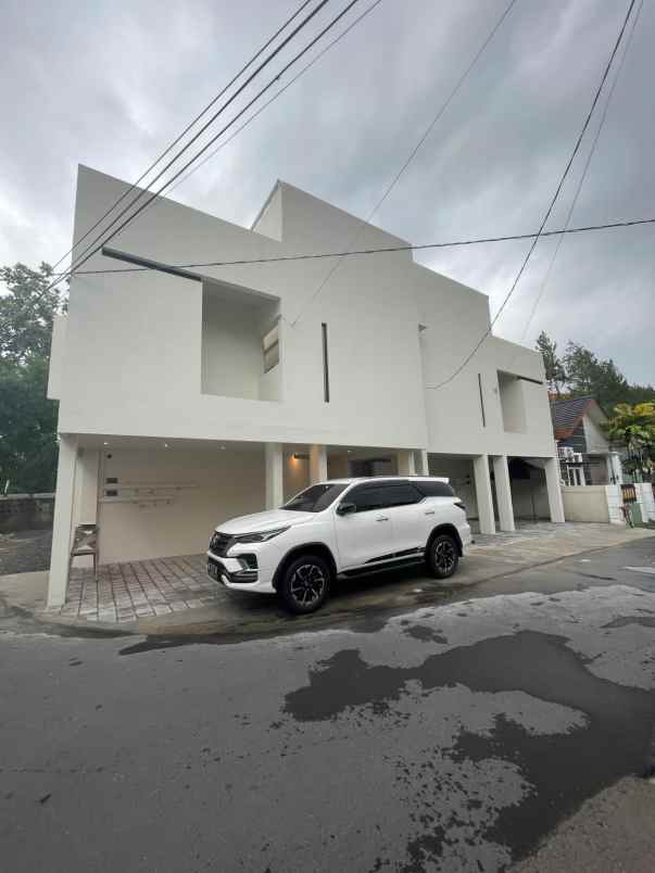 kost aktif 2 lantai di dalam ringroad utara