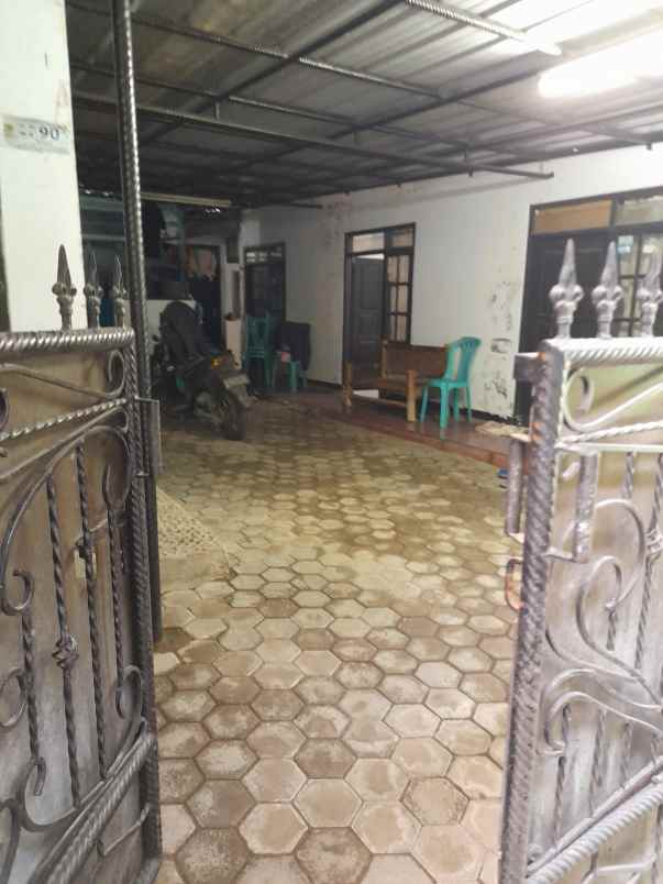 kost kotsn dijual strategis