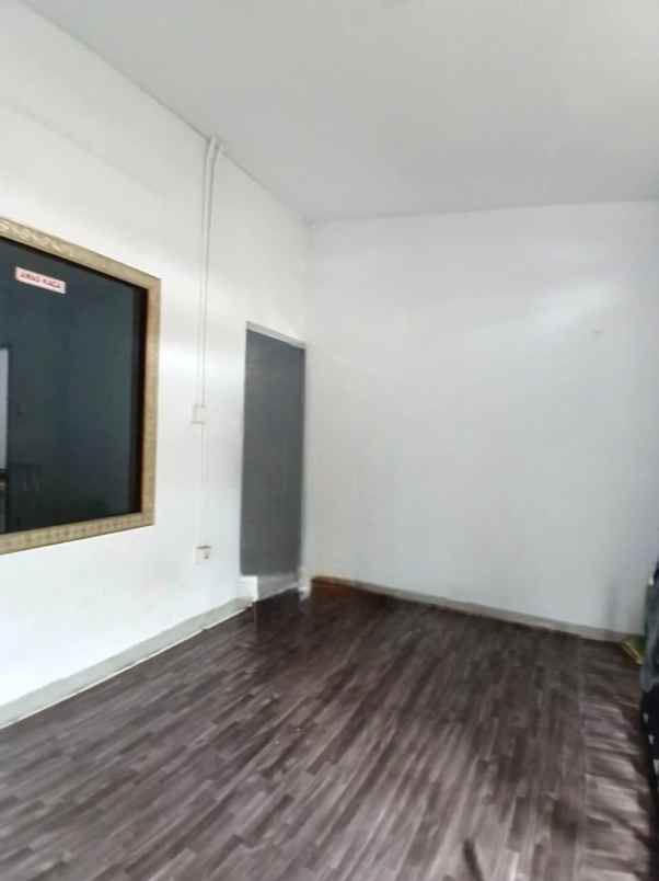 ruko hook siap pakai luas 181m cipinang jakarta timur