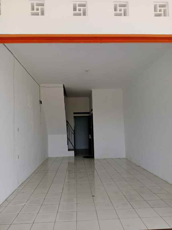ruko siap pakai di lokasi strategis cileunyi