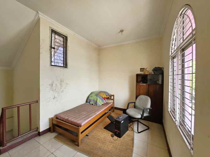 ruko strategis siap usaha kota harapan indah bekasi