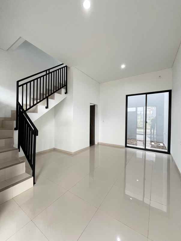 rumah 2 lantai 700 jutaan jatiasih bekasi