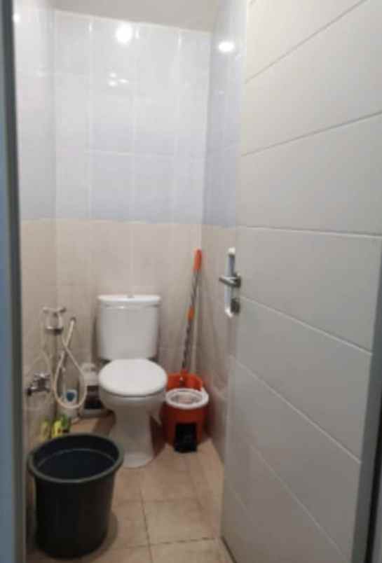 rumah 2 lantai di cluster lavesh harapan indah bekasi