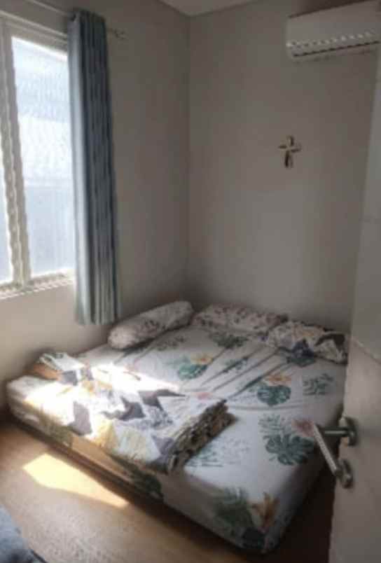 rumah 2 lantai di cluster lavesh harapan indah bekasi