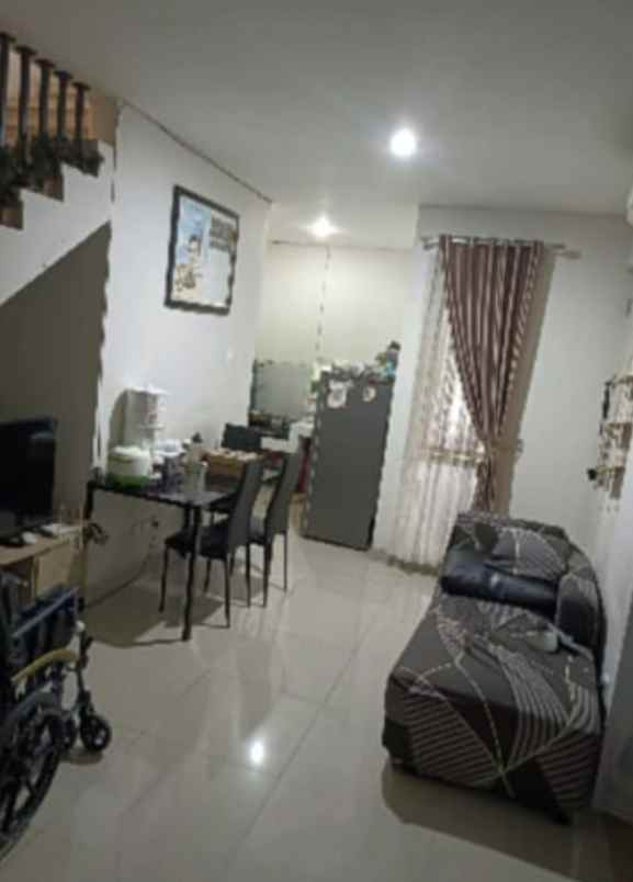 rumah 2 lantai di cluster lavesh harapan indah bekasi