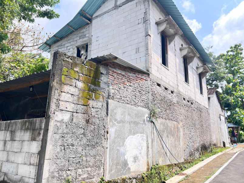 rumah 2 lantai siap huni 575m mojogedang karanganyar