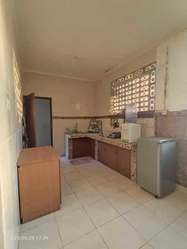 rumah 350 m2 di taman griya jimbaran bali