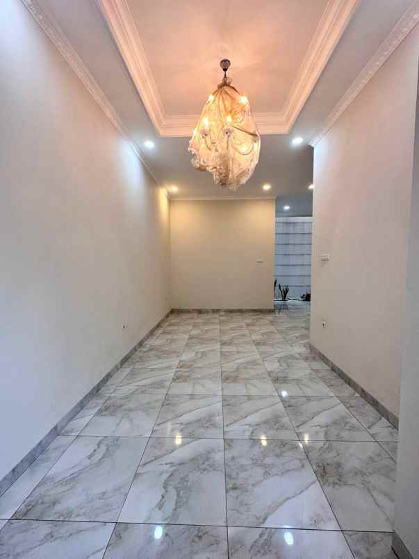 rumah american classic di pondok gede bekasi dekat tol