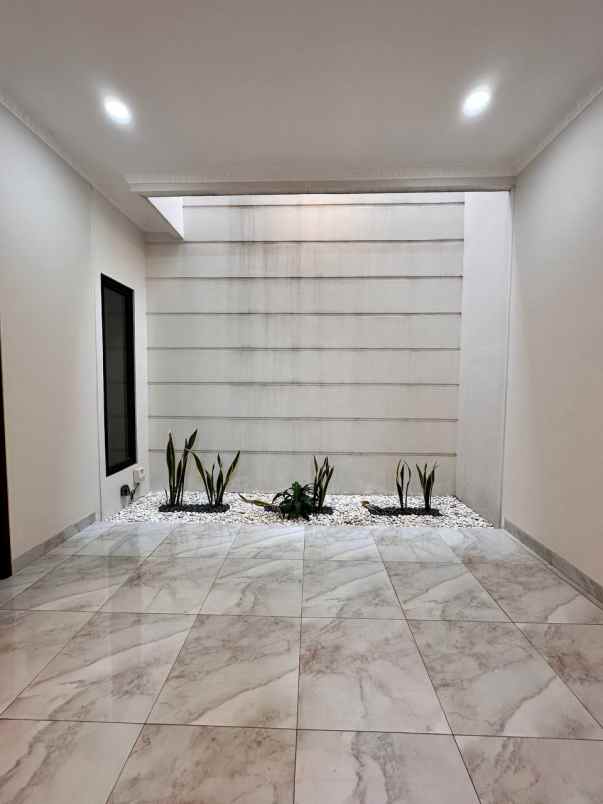 rumah american classic di pondok gede bekasi dekat tol