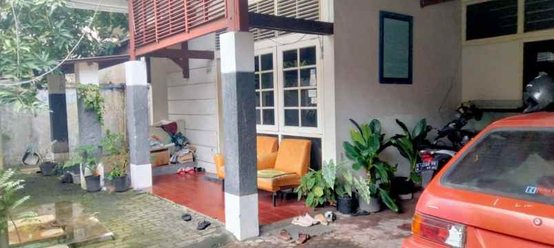 rumah asri di lokasi asri