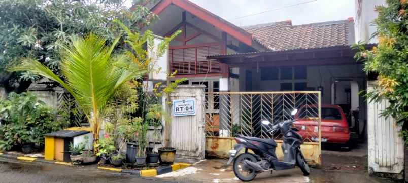 rumah asri di lokasi asri