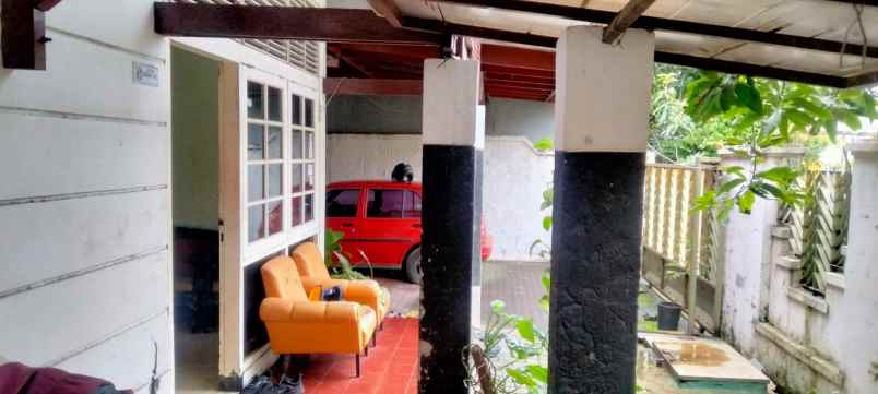 rumah asri di lokasi asri