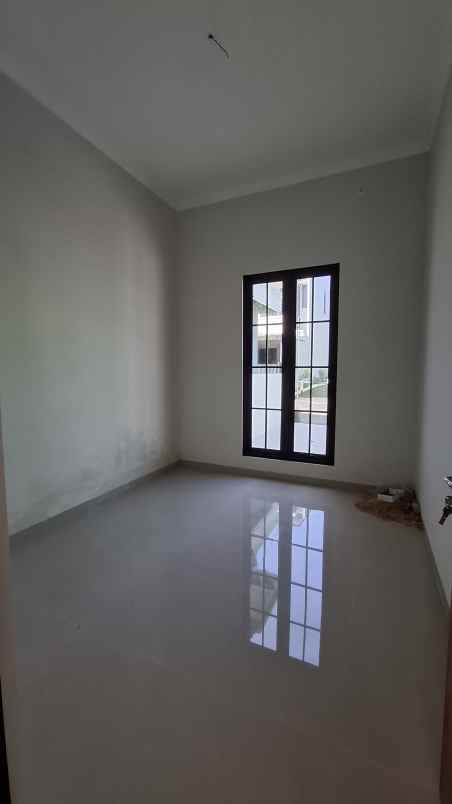 rumah banyumanik type american classic mewah