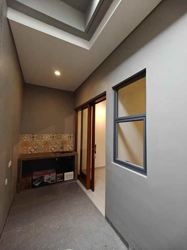 rumah baru dalam komplek di jatiasi bekasi