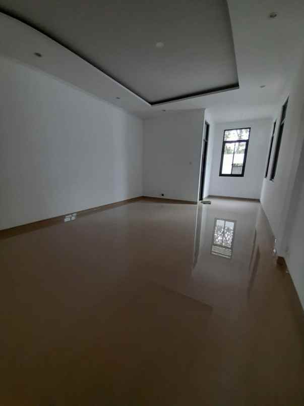 rumah baru di pejompongan benhil jakpus