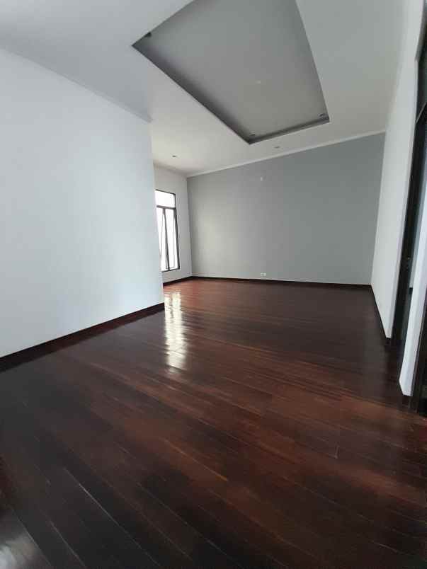 rumah baru di pejompongan benhil jakpus