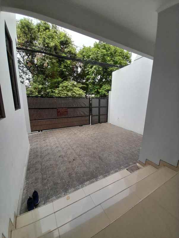 rumah baru di pejompongan benhil jakpus