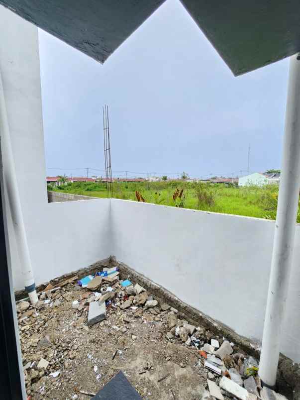 rumah baru hunian siap huni bebas banjir strategis