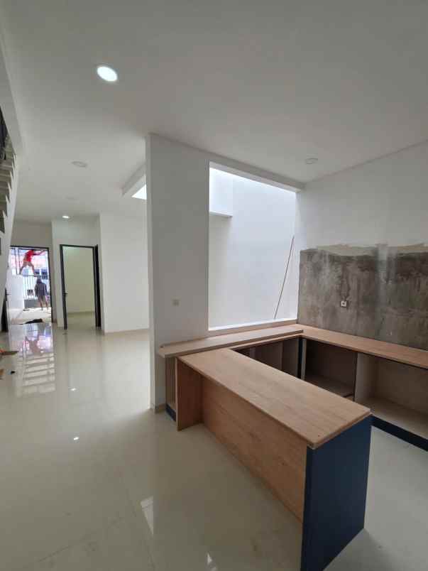 rumah baru minimalis siap huni di metland puri